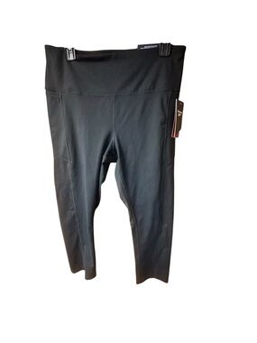 Reebok Black Skinny Capri High Rise